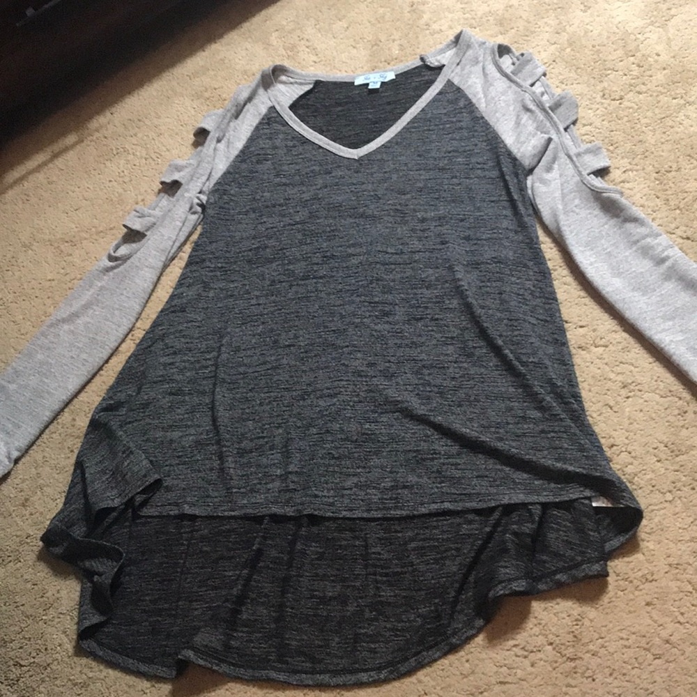 Cut out sleeve detail grey boutique tunic